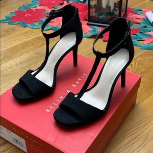 KELLY & KATIE Suede Black Sandals  Sz 6 1/2